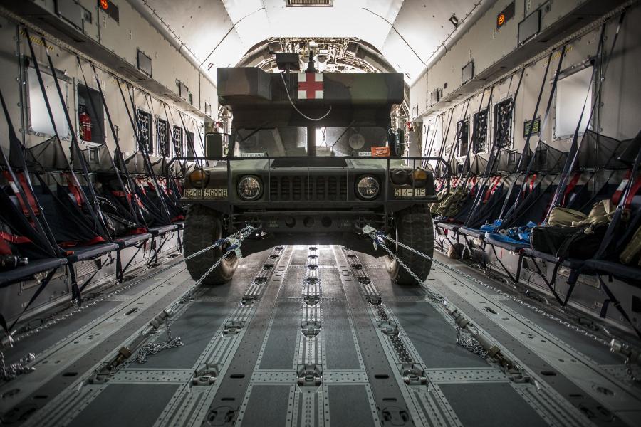  HMMWV M997 MaxiAmbulance 1984 года  (фото 3 из 3)